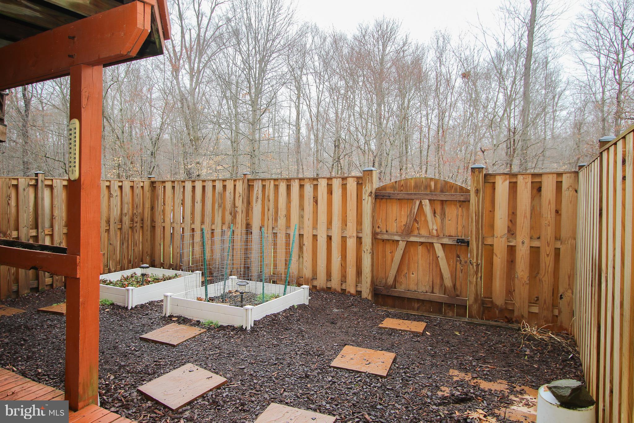 POTOMAC LAKES - Residential