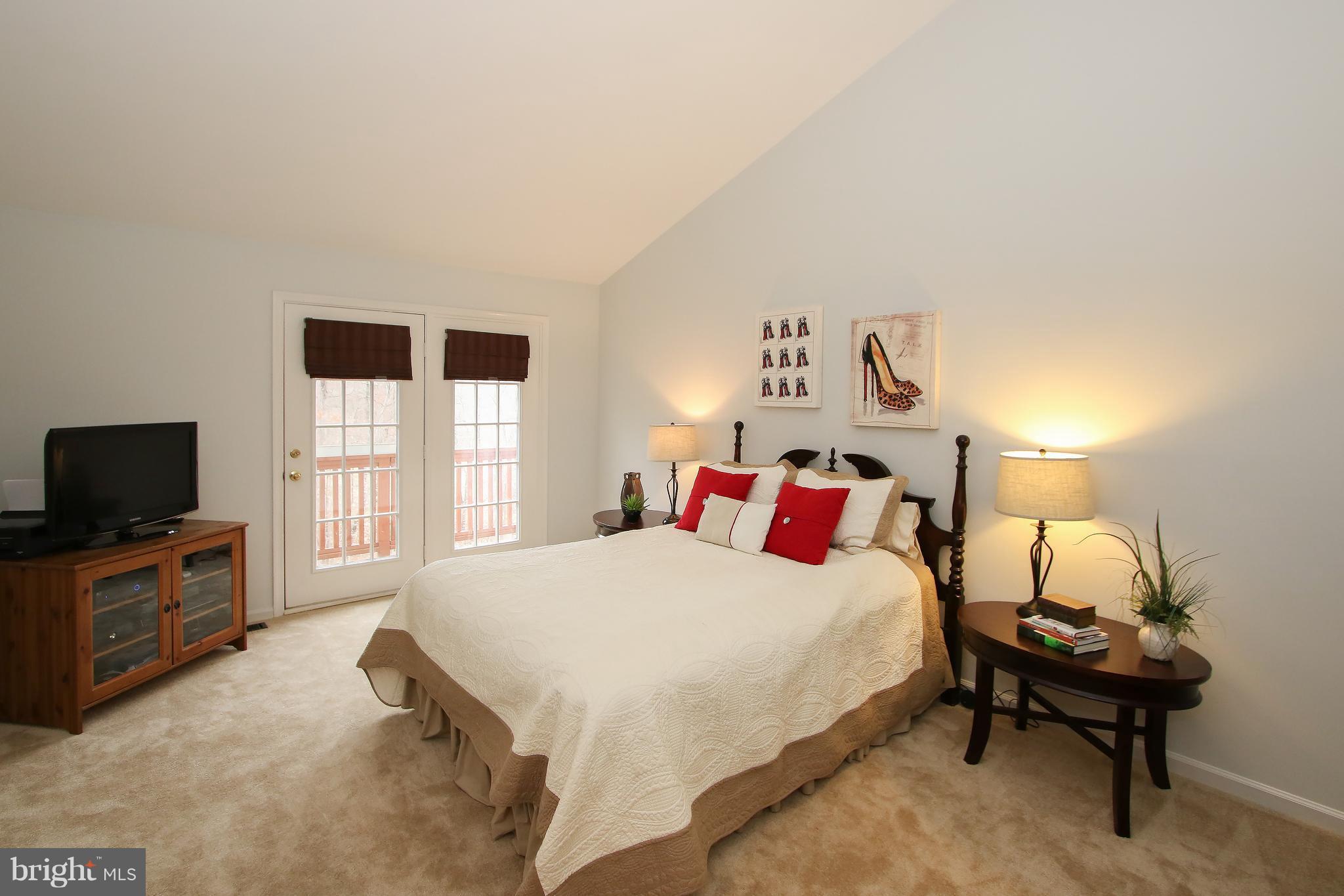 POTOMAC LAKES - Residential