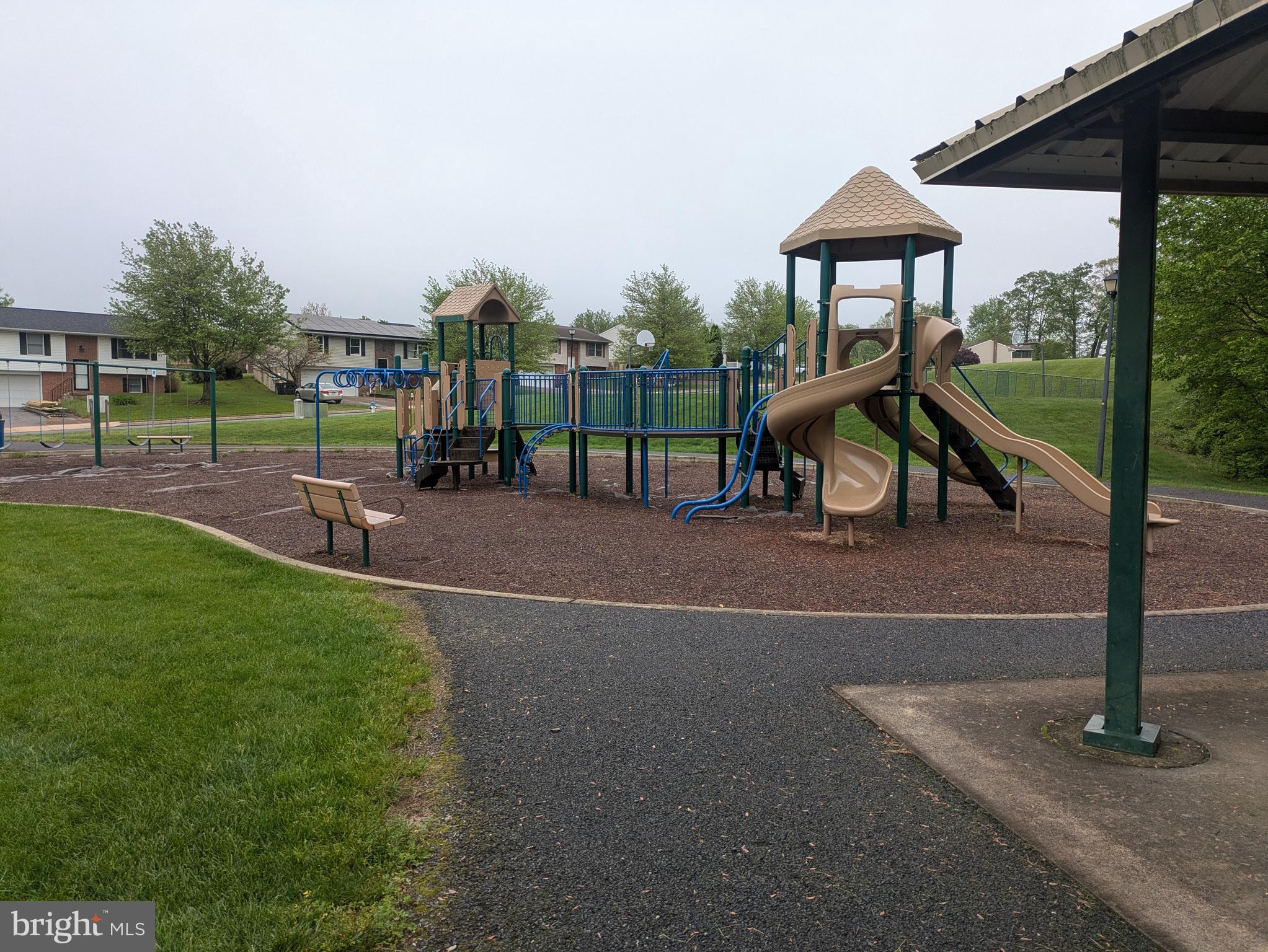 OLD HOMESTEAD VILLAGE - Residential