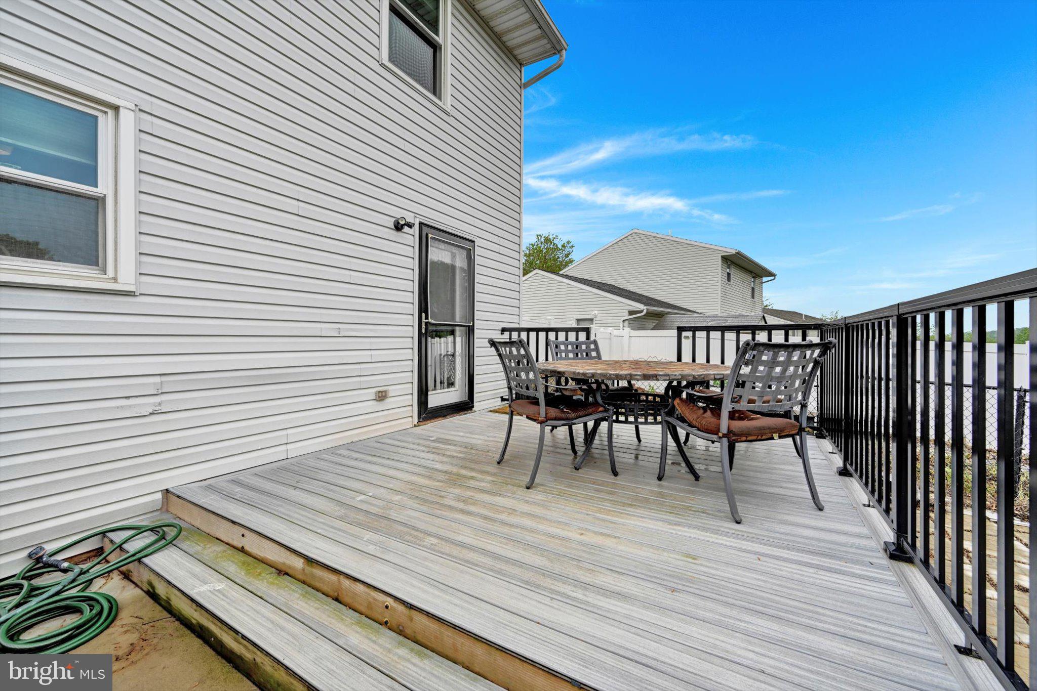 OLD HOMESTEAD VILLAGE - Residential