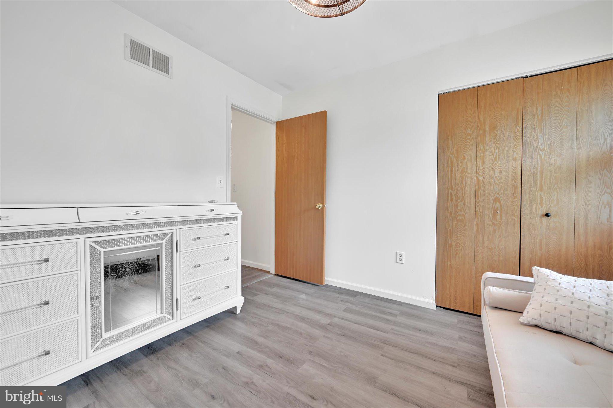 OLD HOMESTEAD VILLAGE - Residential