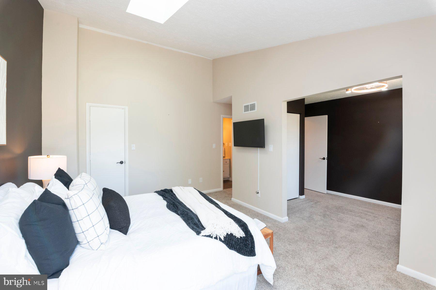 RUMSEY ISLAND - Residential