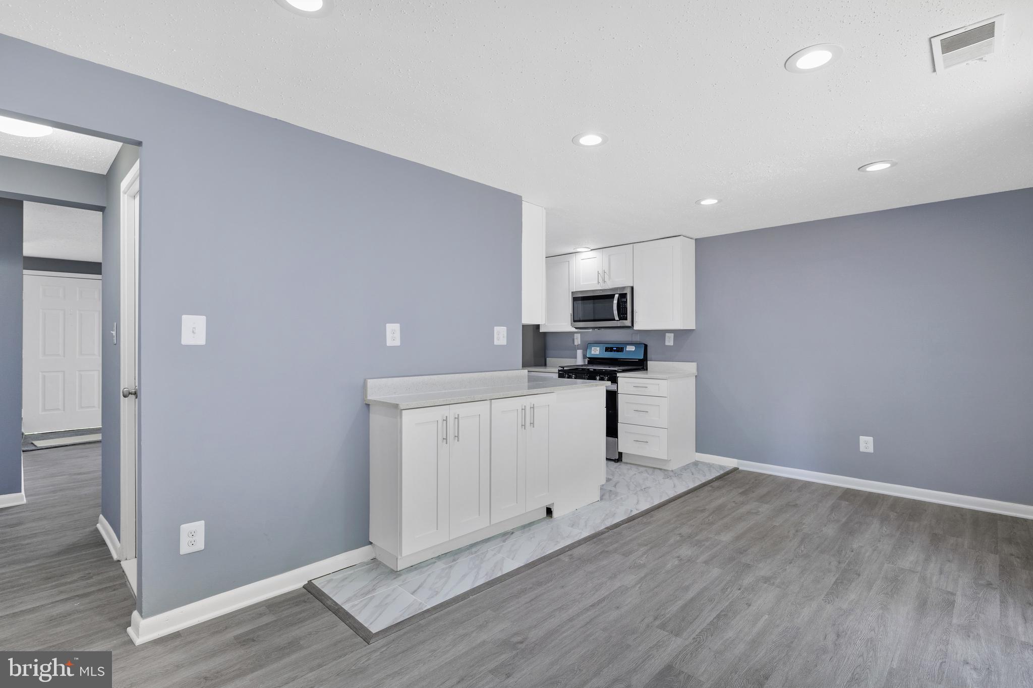 WINDMILL SQUARE - Residential