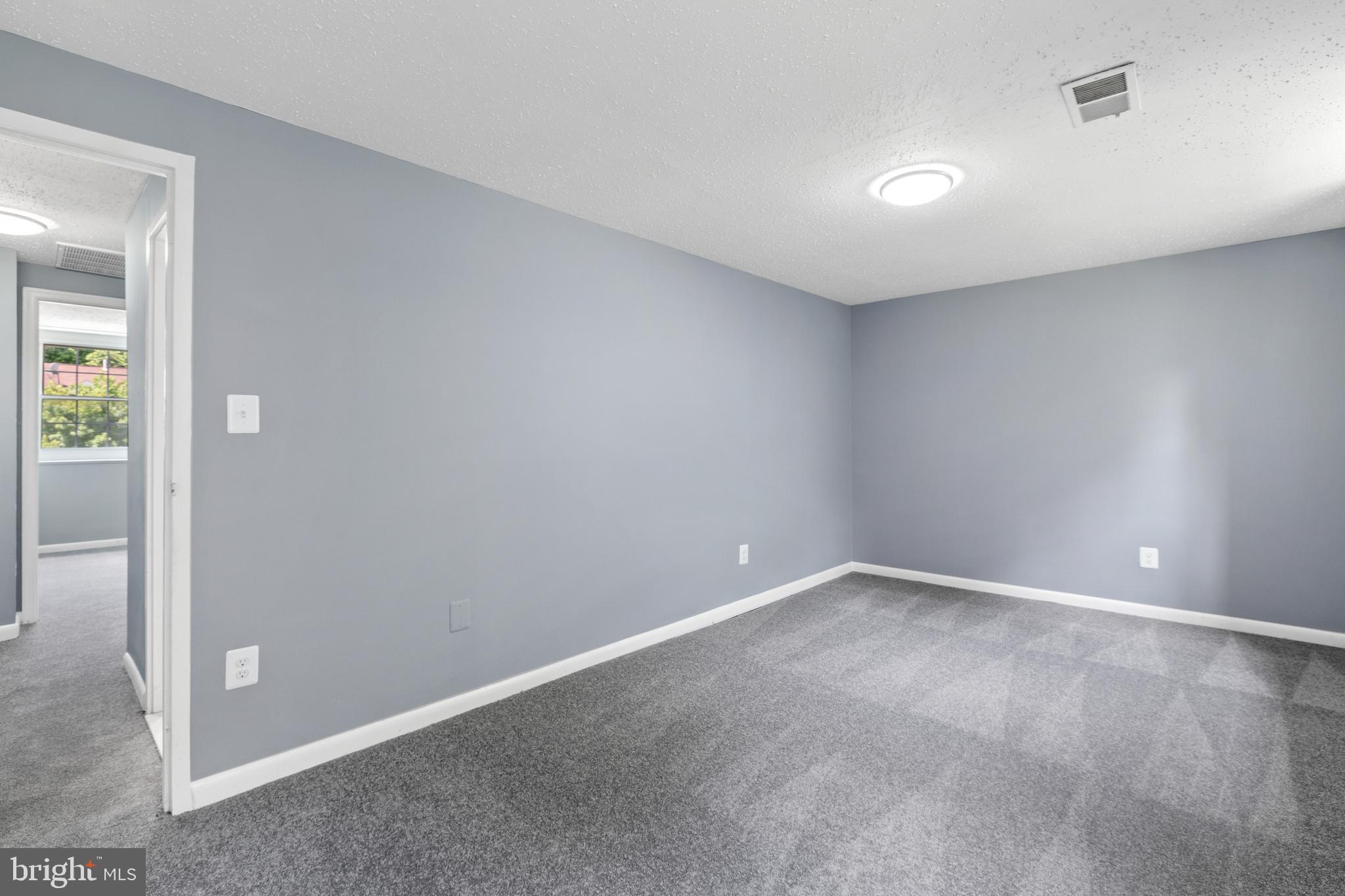 WINDMILL SQUARE - Residential