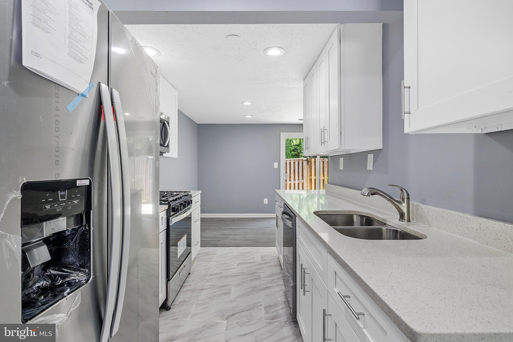 WINDMILL SQUARE - Residential