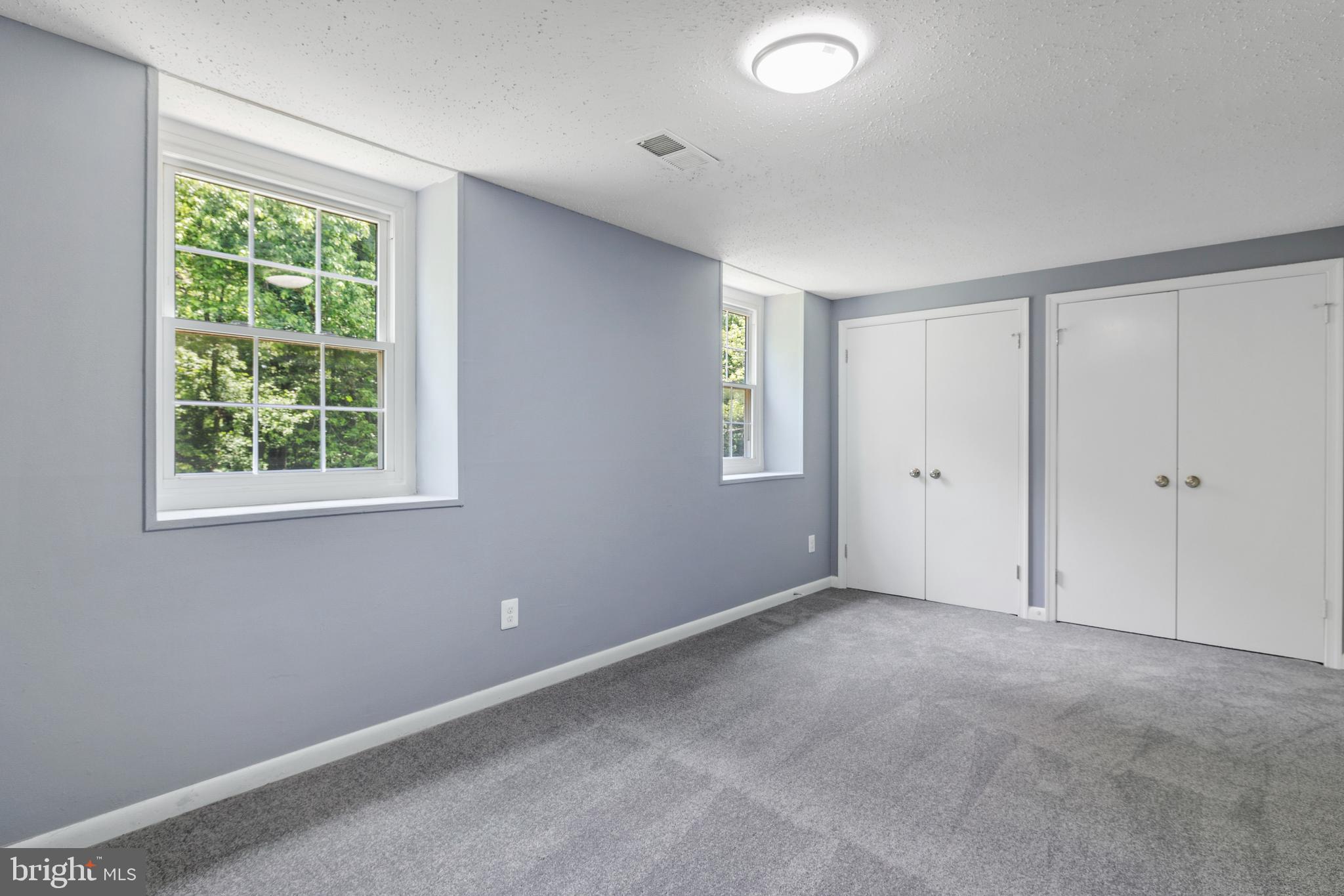 WINDMILL SQUARE - Residential