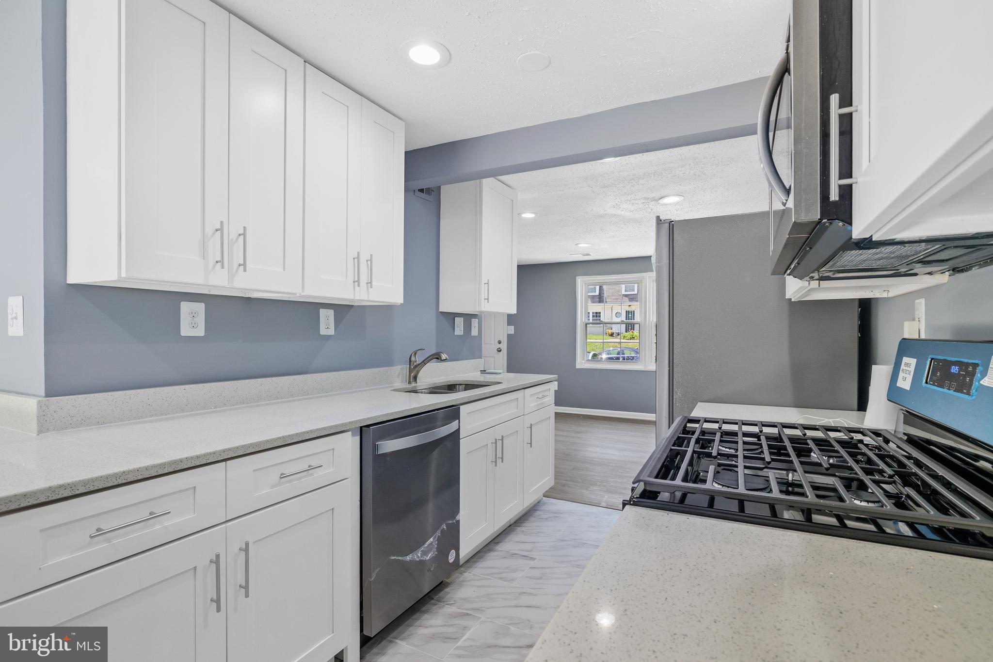 WINDMILL SQUARE - Residential