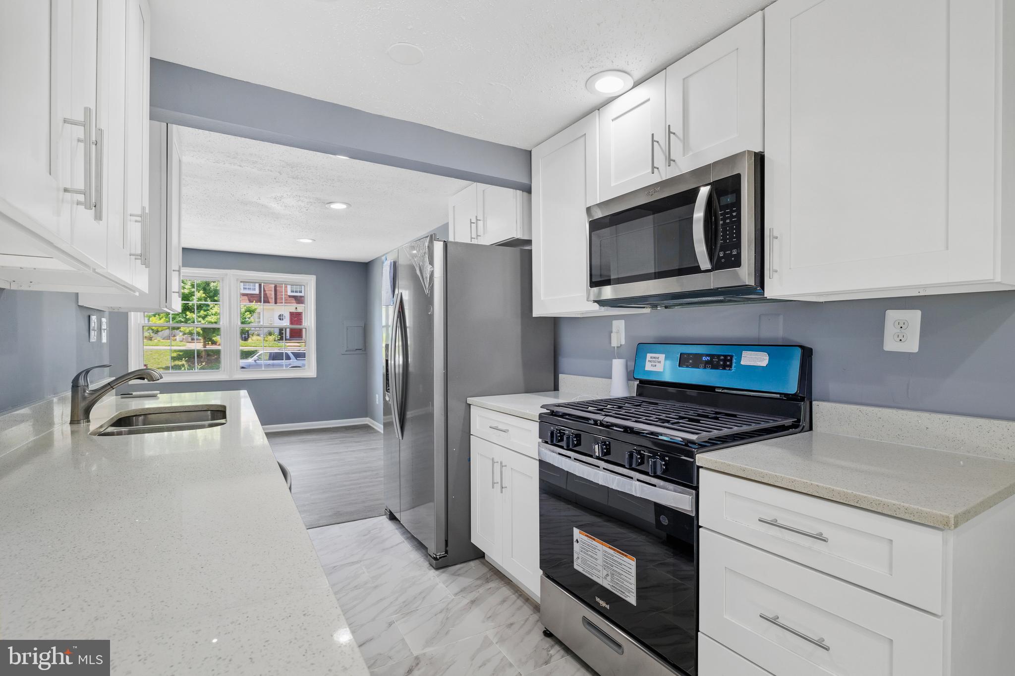 WINDMILL SQUARE - Residential