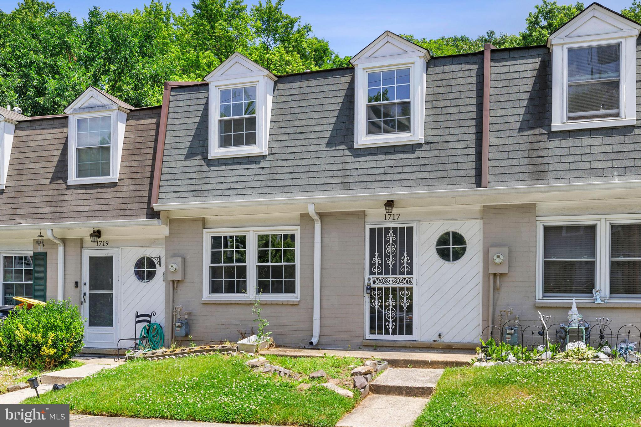 WINDMILL SQUARE - Residential