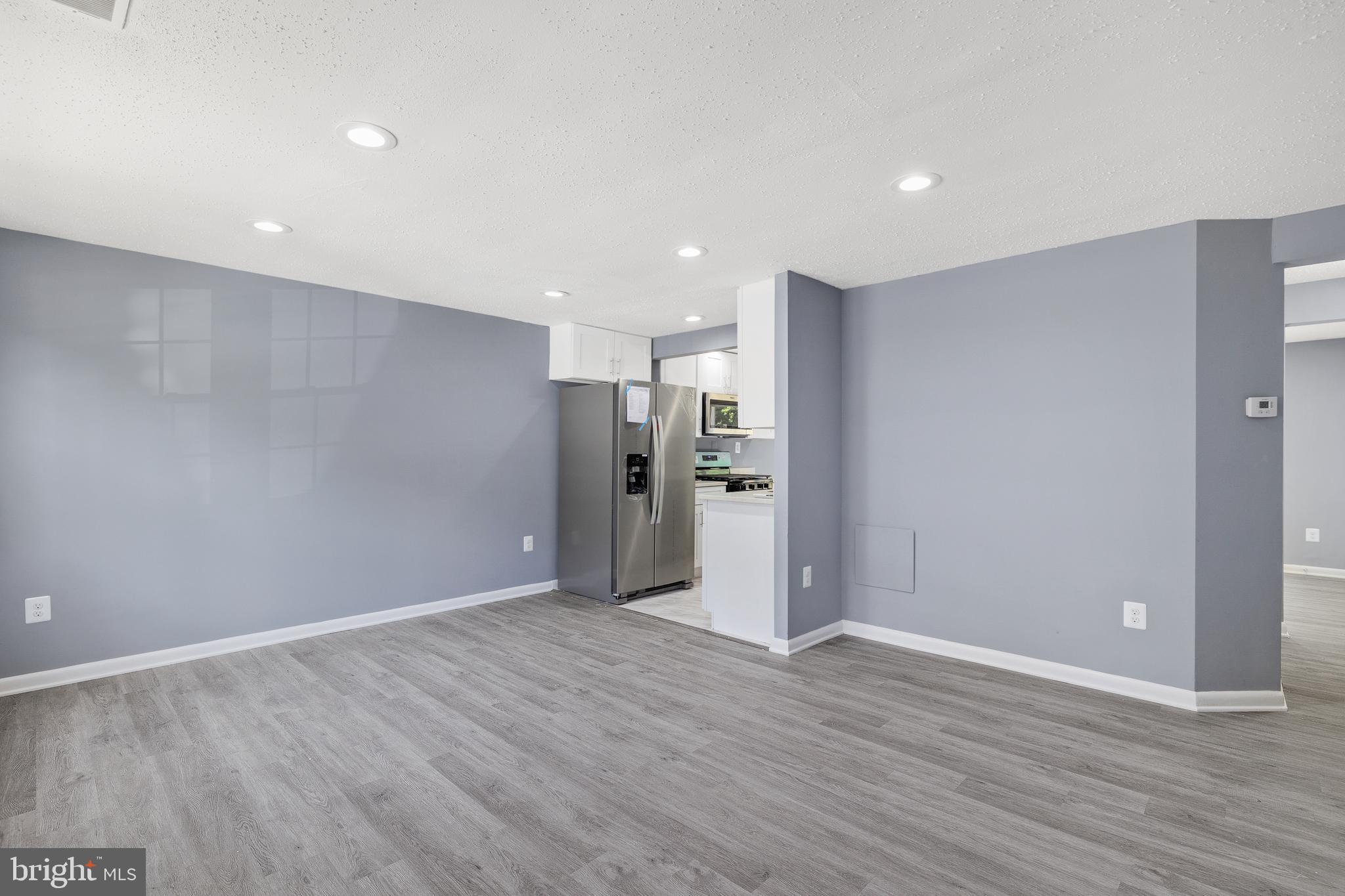 WINDMILL SQUARE - Residential