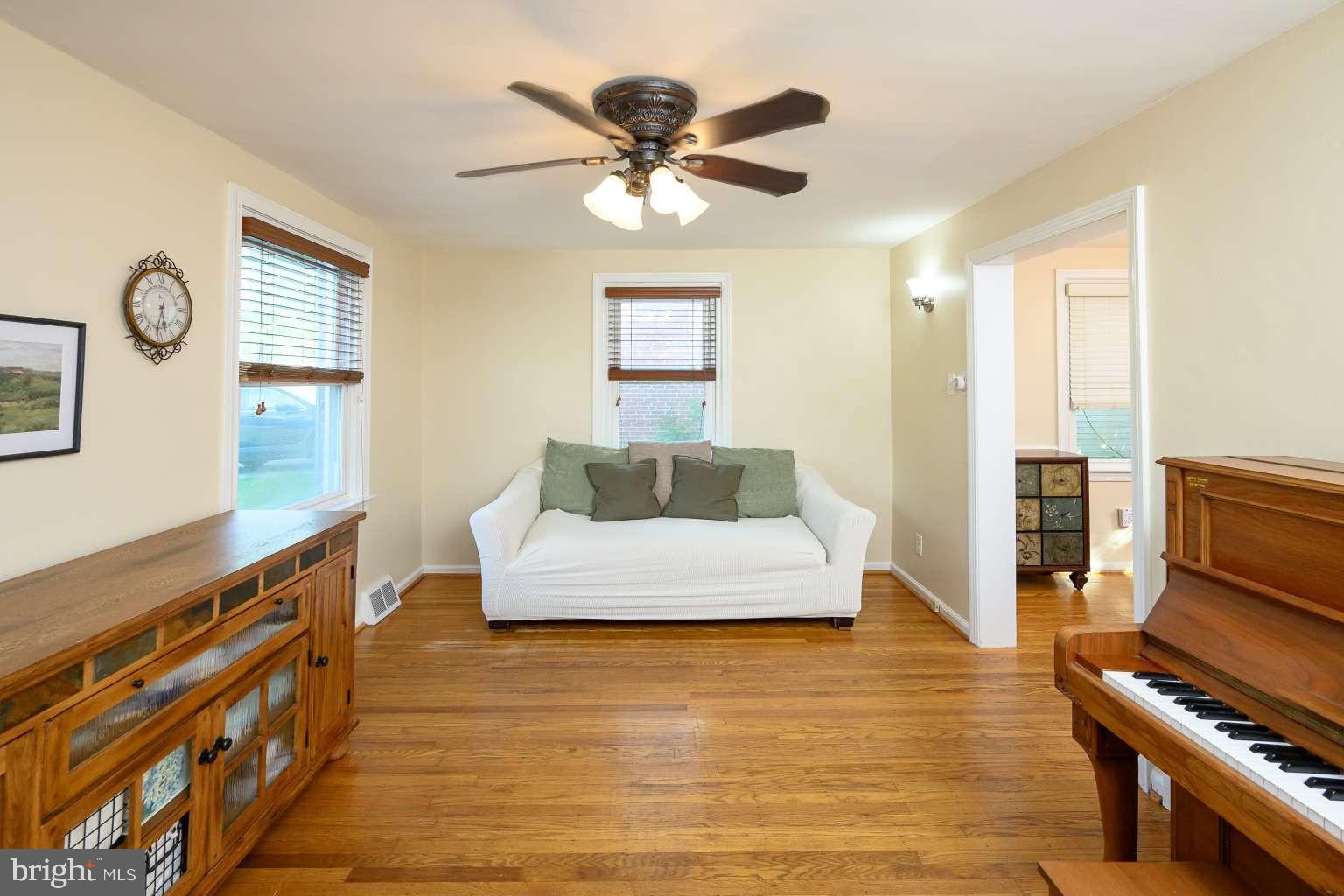 122 FAIRFAX ROAD