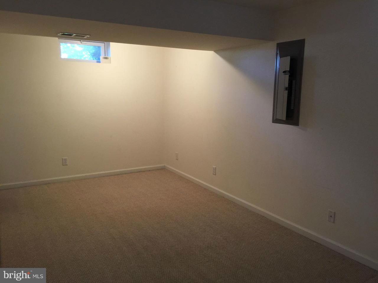 SALEM FIELDS - Residential