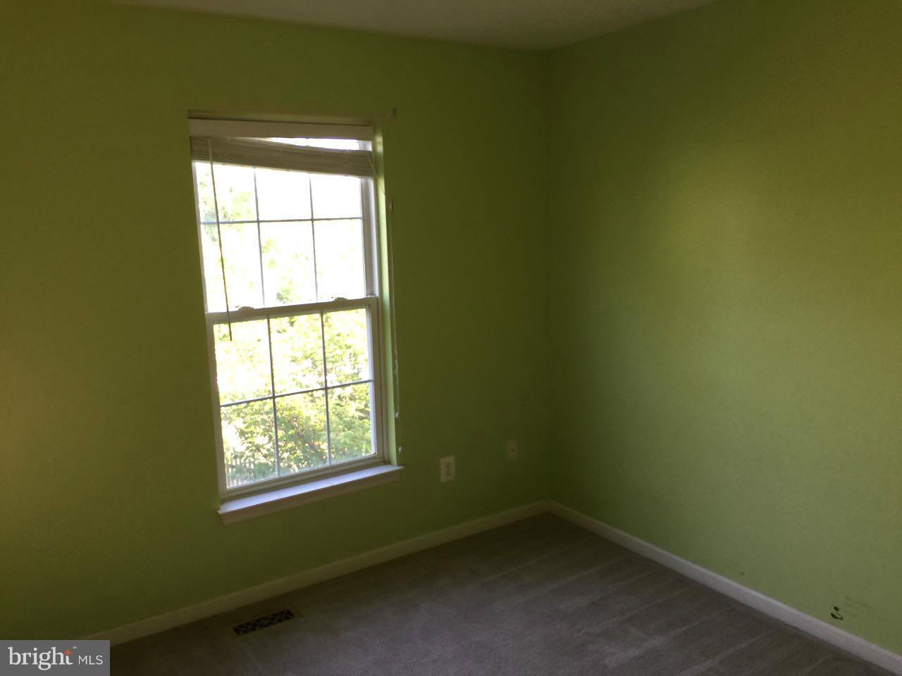 SALEM FIELDS - Residential