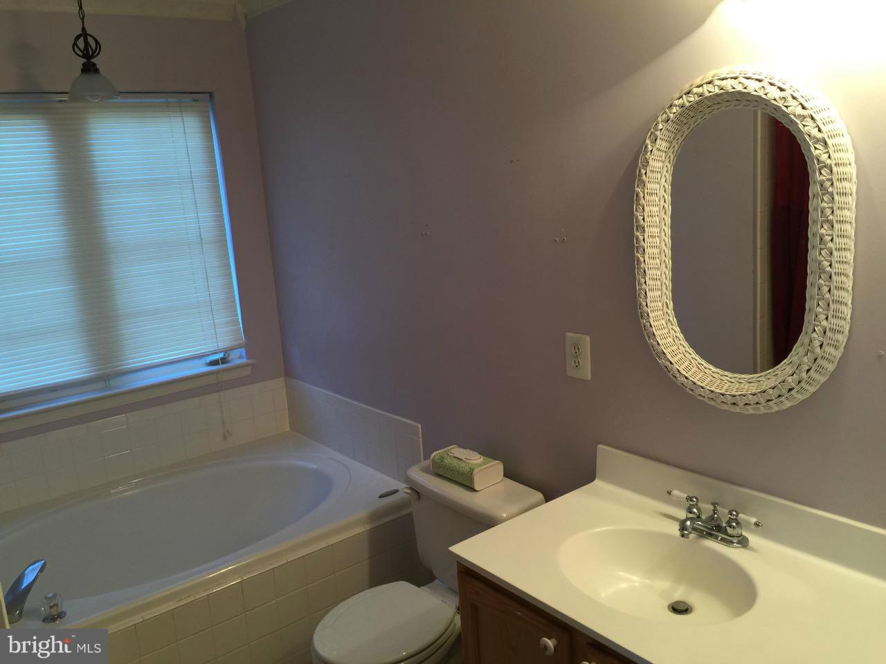 SALEM FIELDS - Residential