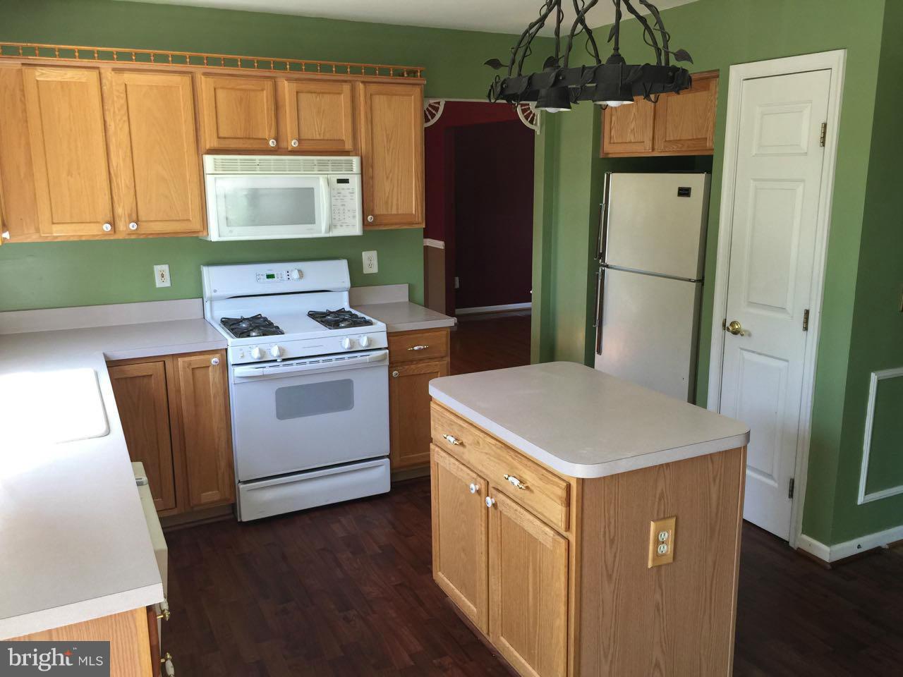 SALEM FIELDS - Residential