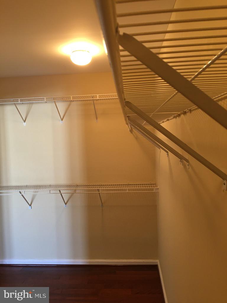 MOUNT VEE MANOR - Residential Lease