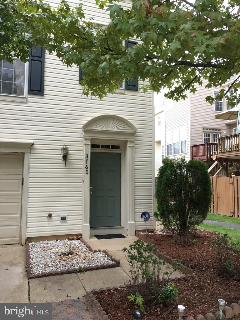 MOUNT VEE MANOR - Residential Lease