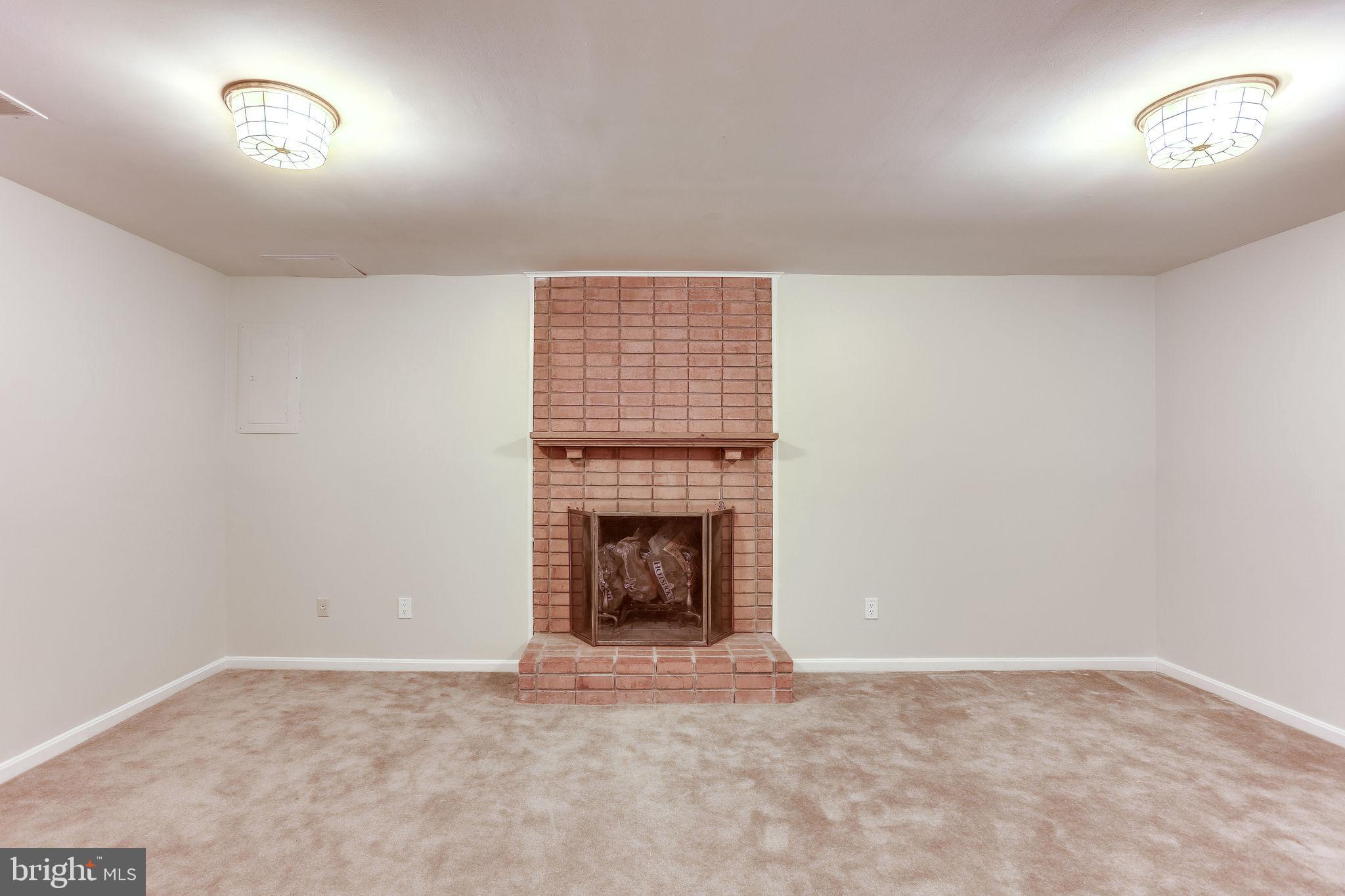 CARLISLE PARK - Residential Lease