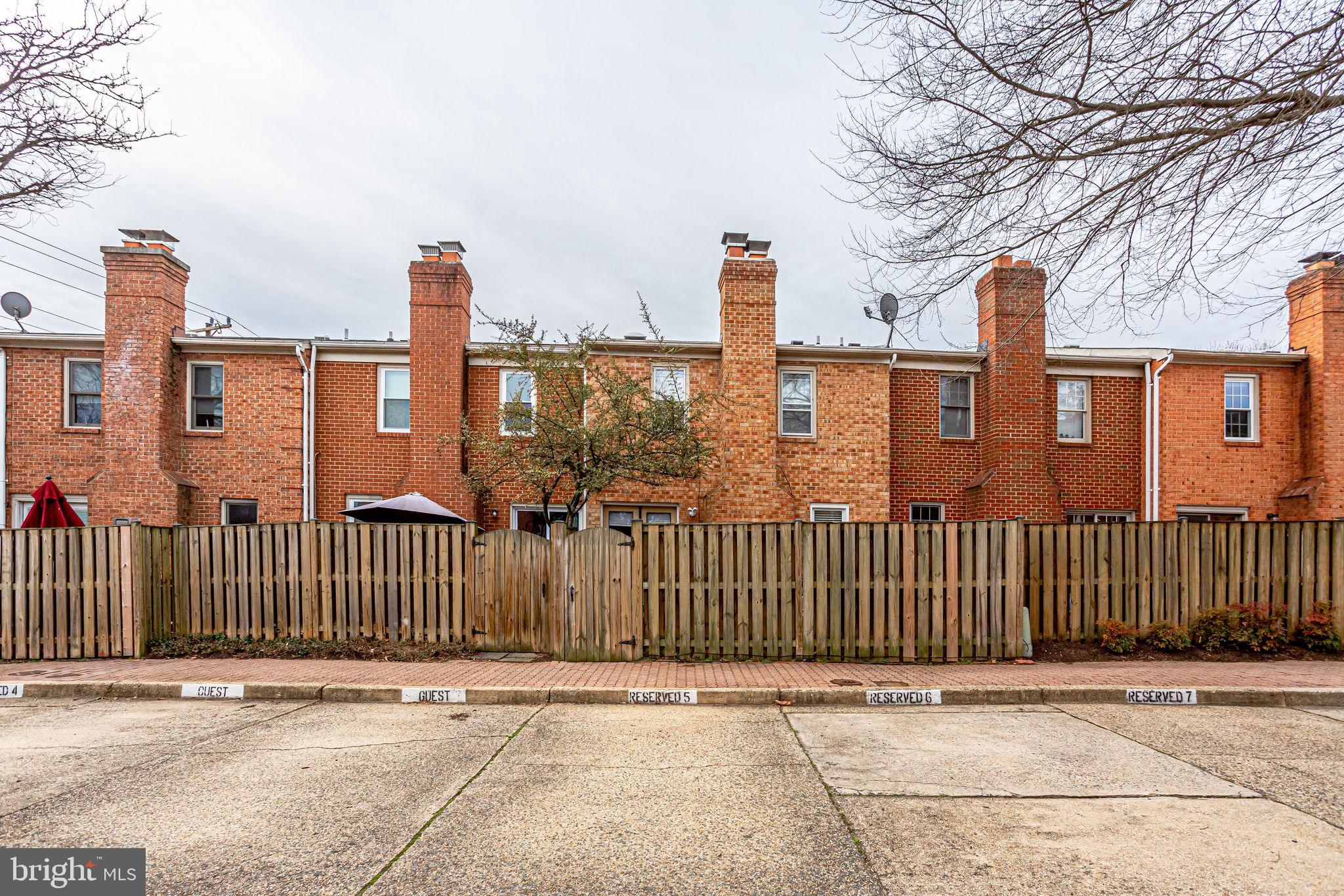 CARLISLE PARK - Residential Lease