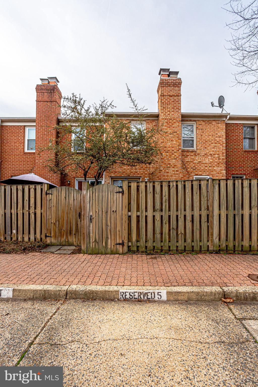 CARLISLE PARK - Residential Lease