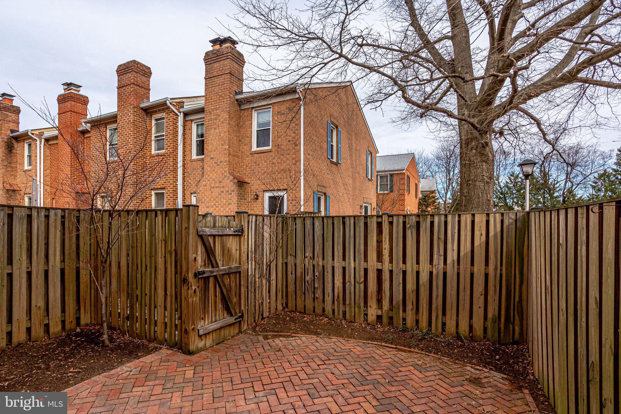 CARLISLE PARK - Residential Lease