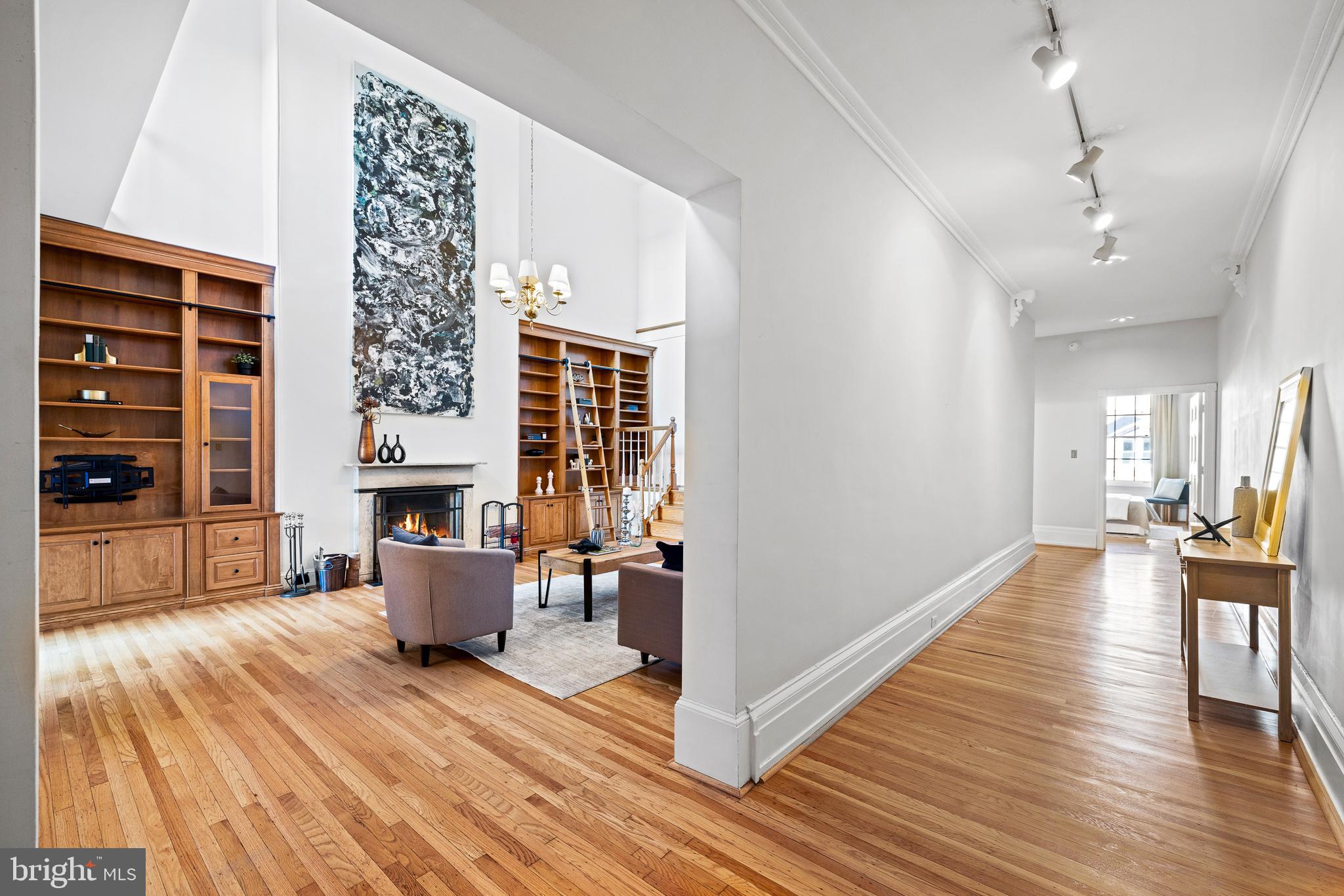 1008-20 SPRUCE STREET 3F