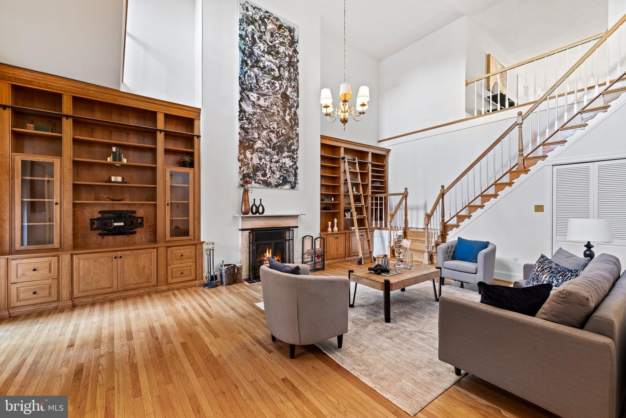 1008-20 SPRUCE STREET 3F