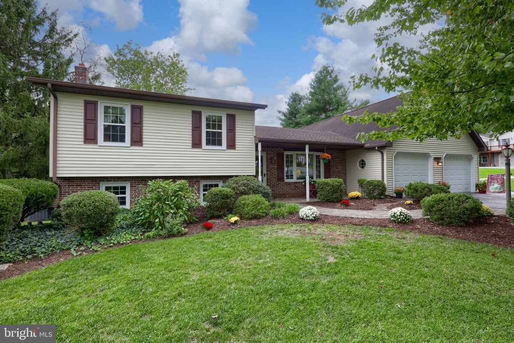 Photo of 3681 Elizabethtown Road, MANHEIM, PA 17545 (MLS # PALA2097244)