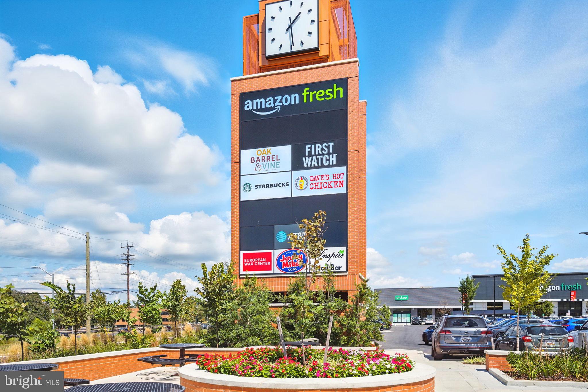 COLUMBIA TOWERS - Residential