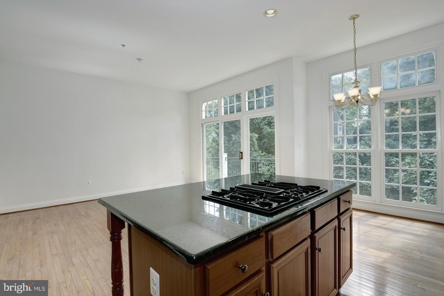 HUNTING RIDGE - Residential