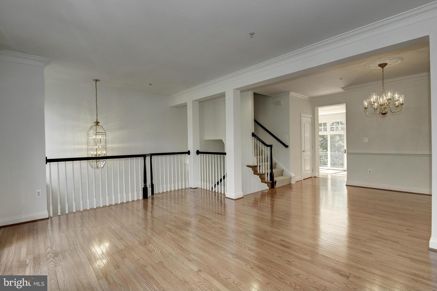HUNTING RIDGE - Residential
