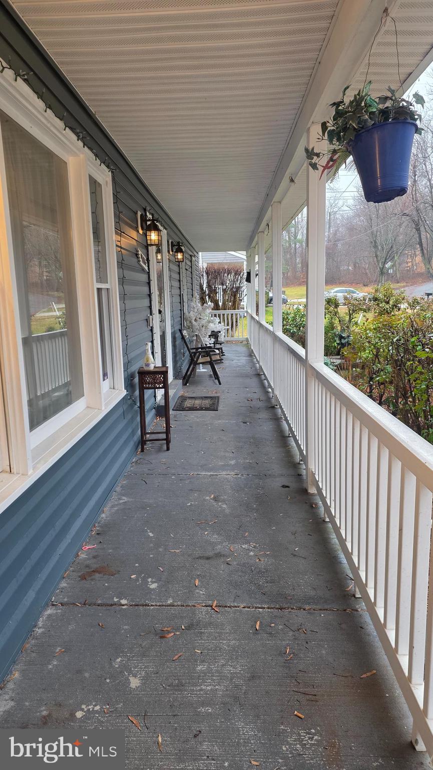 9104 TRUMPS HILL ROAD