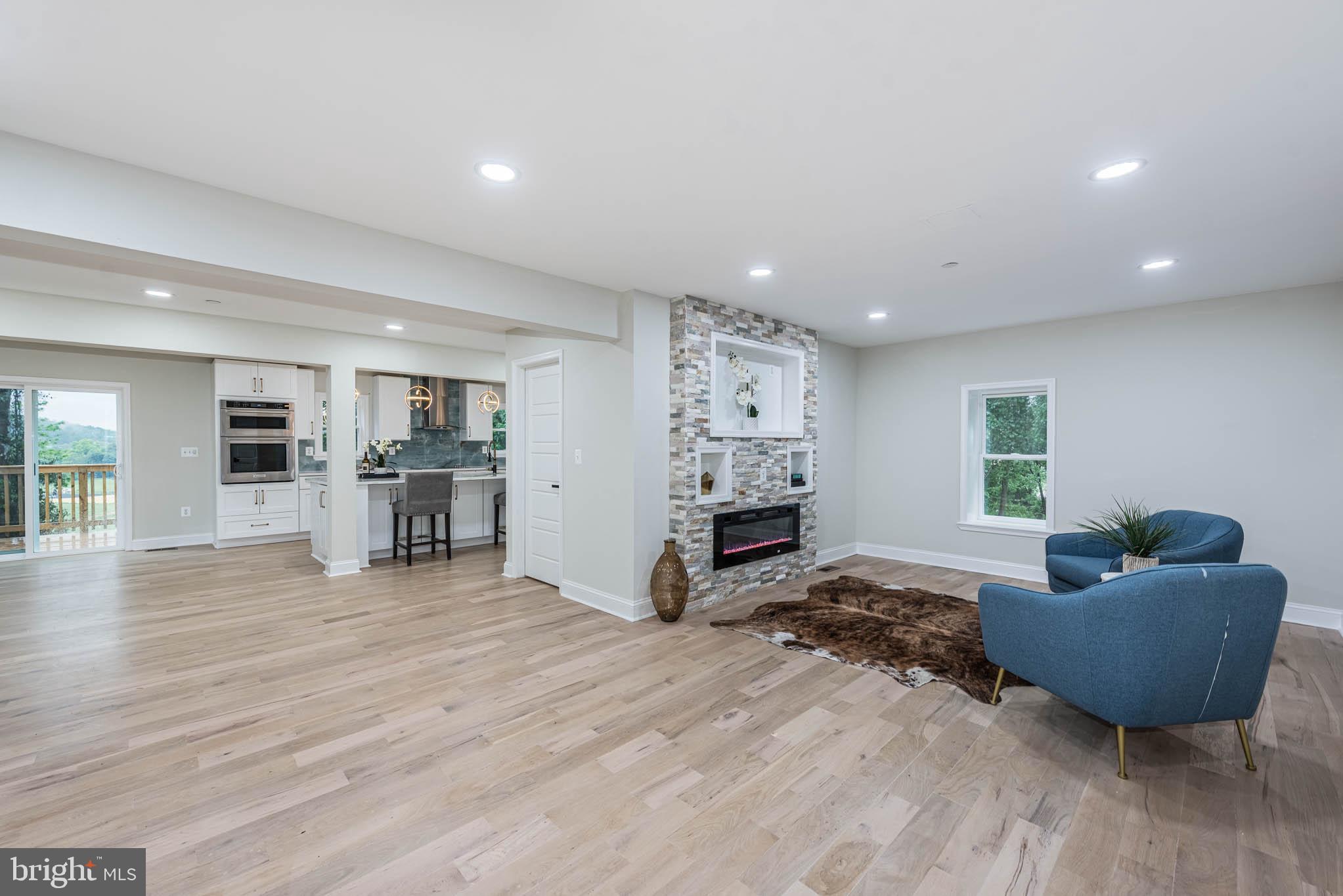 LONG GREEN VALLEY - Residential