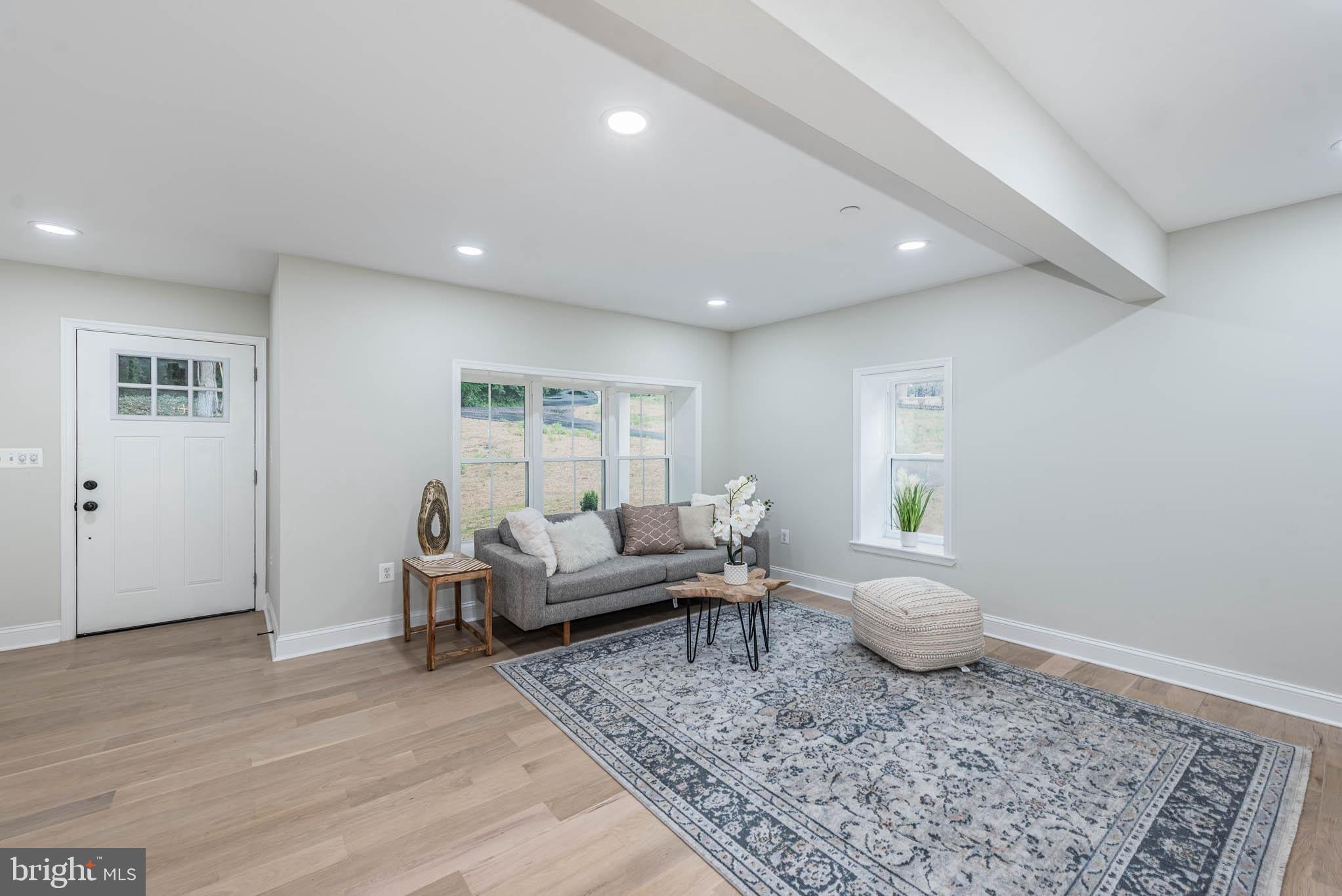 LONG GREEN VALLEY - Residential