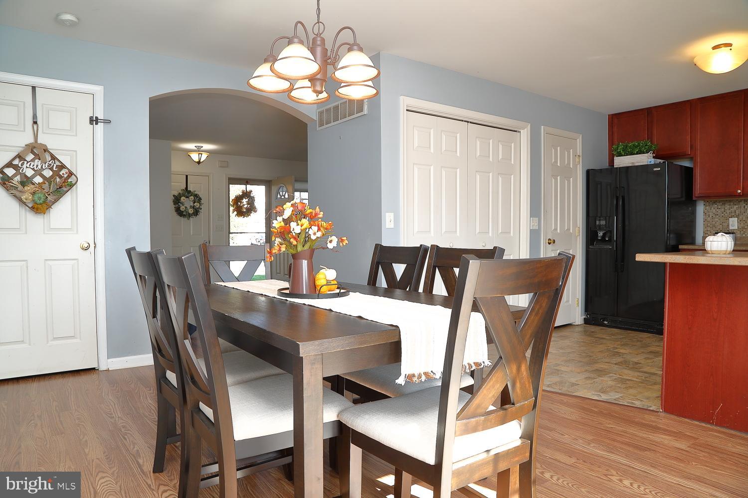 VILLAGE SQUARE COMMONS - Residential
