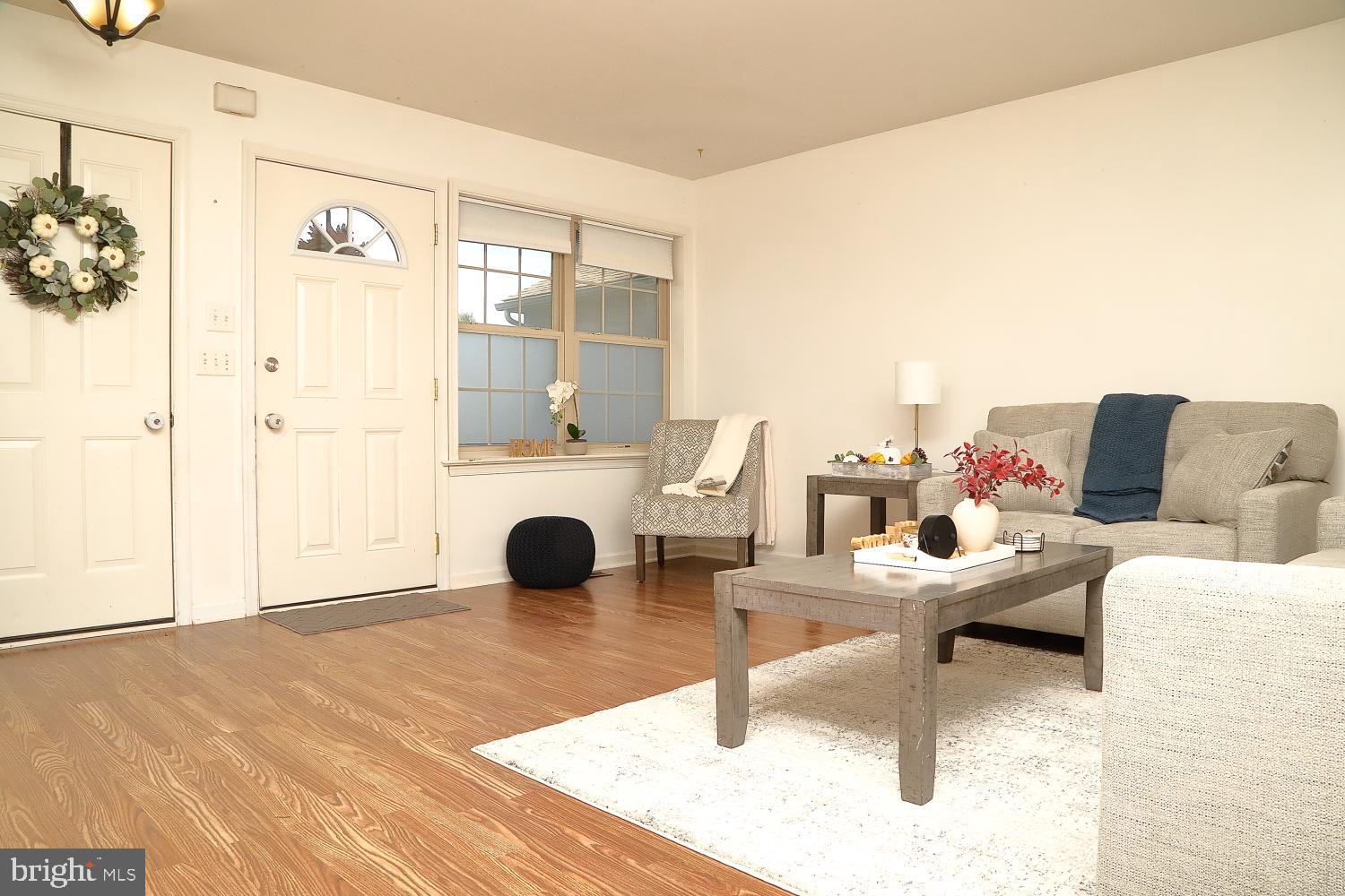 VILLAGE SQUARE COMMONS - Residential