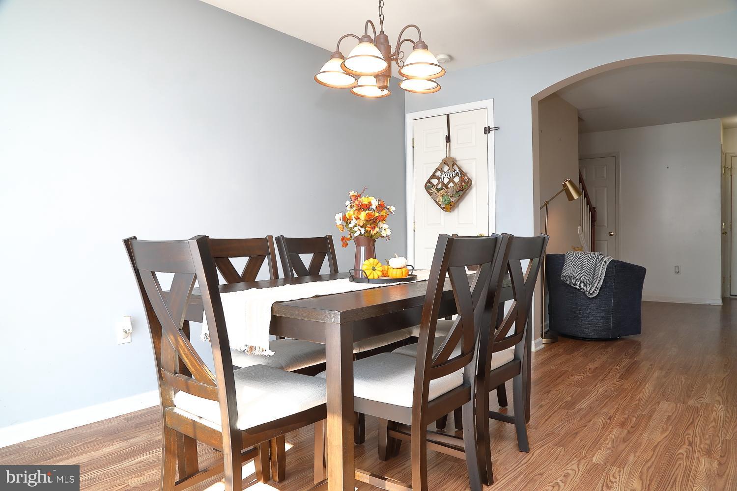VILLAGE SQUARE COMMONS - Residential