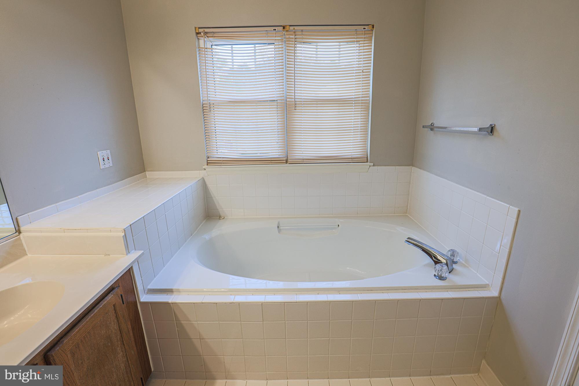 MONTPELIER HILLS - Residential