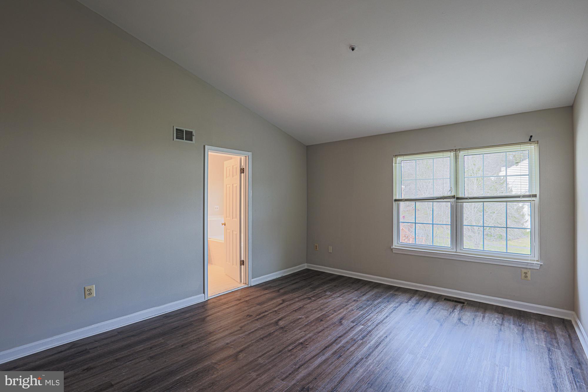 MONTPELIER HILLS - Residential