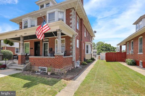 Townhouse For Sale - 2122 Highland Street<br/> WEST LAWN, PA 19609