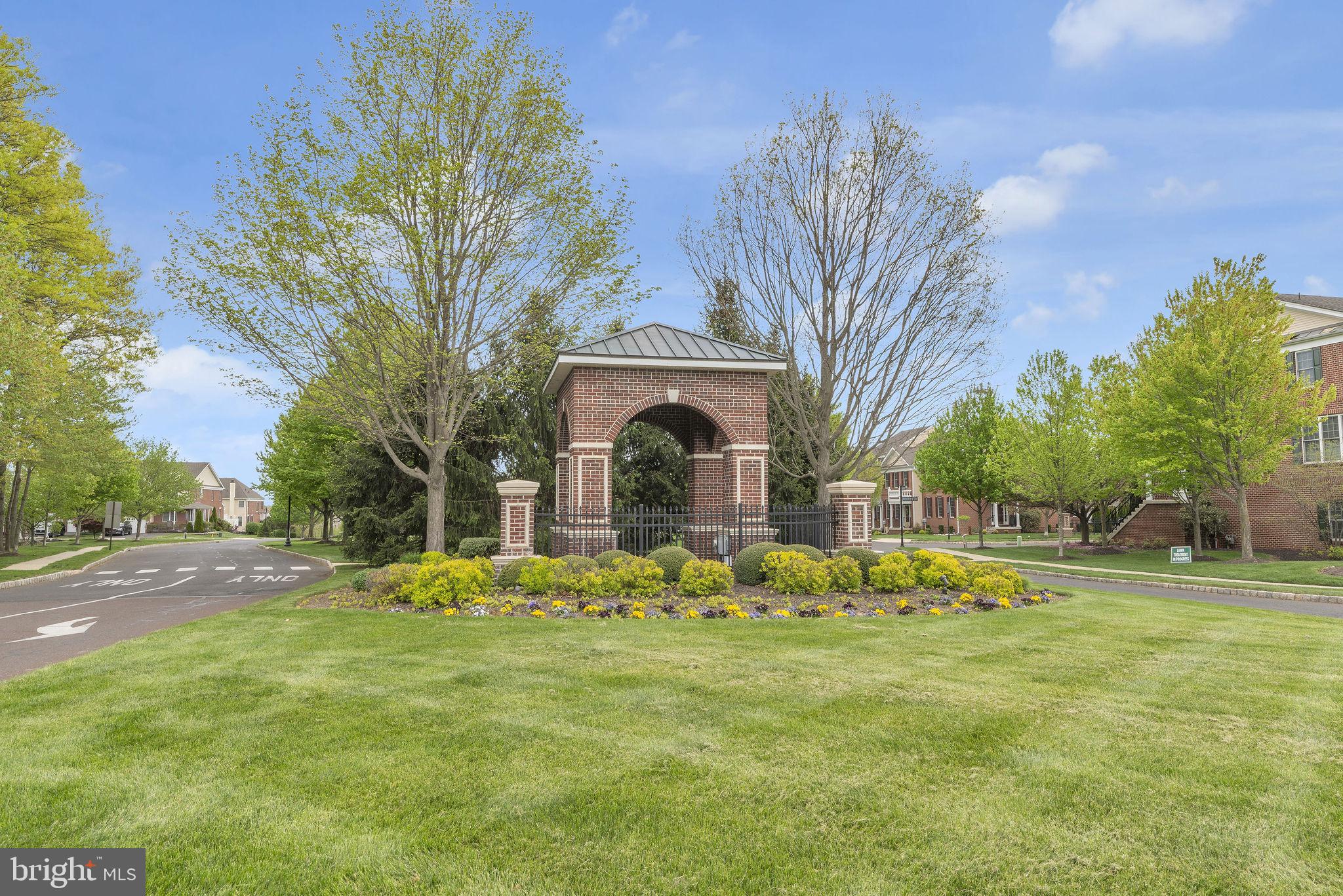 ARBOR POINT - Residential