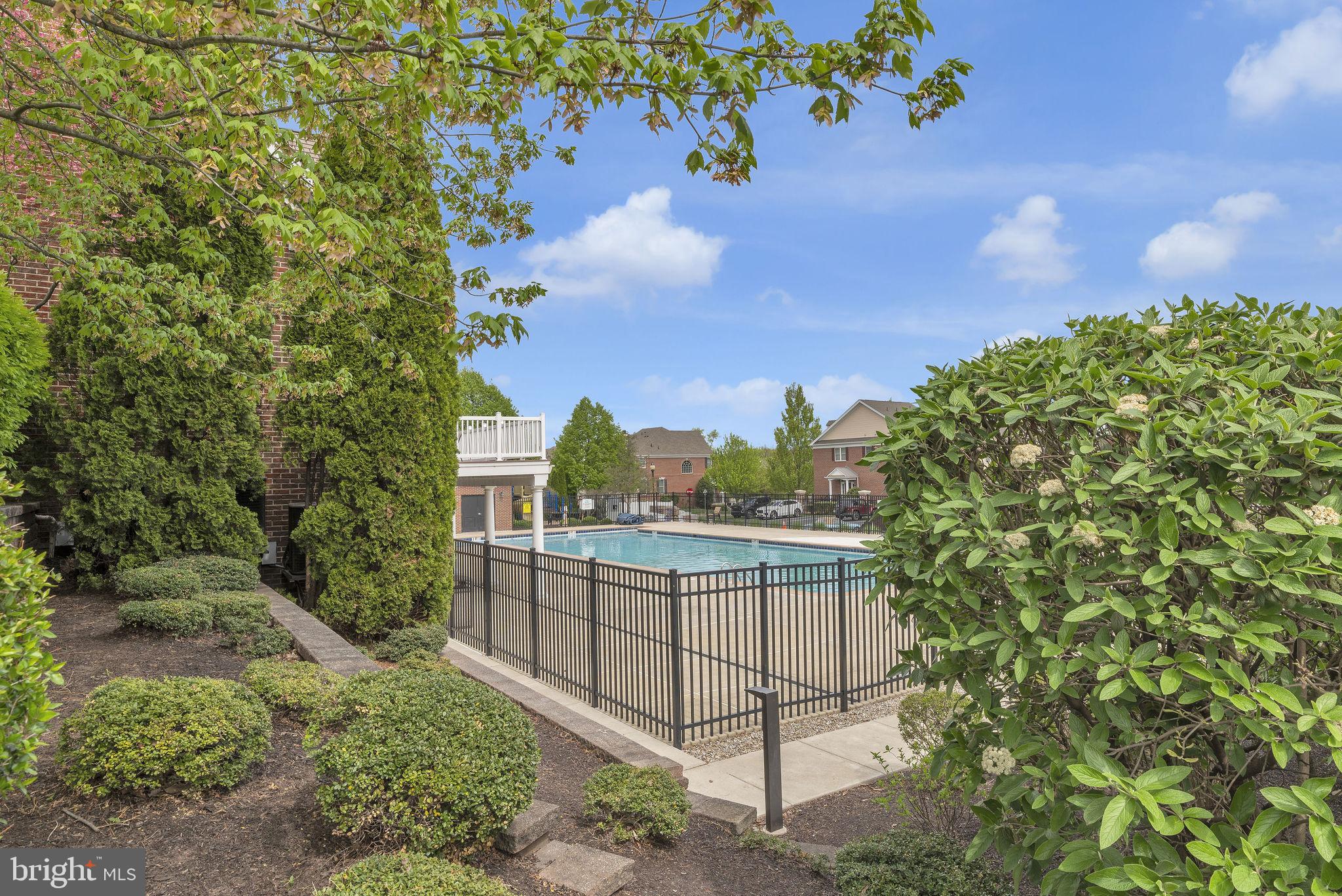 ARBOR POINT - Residential