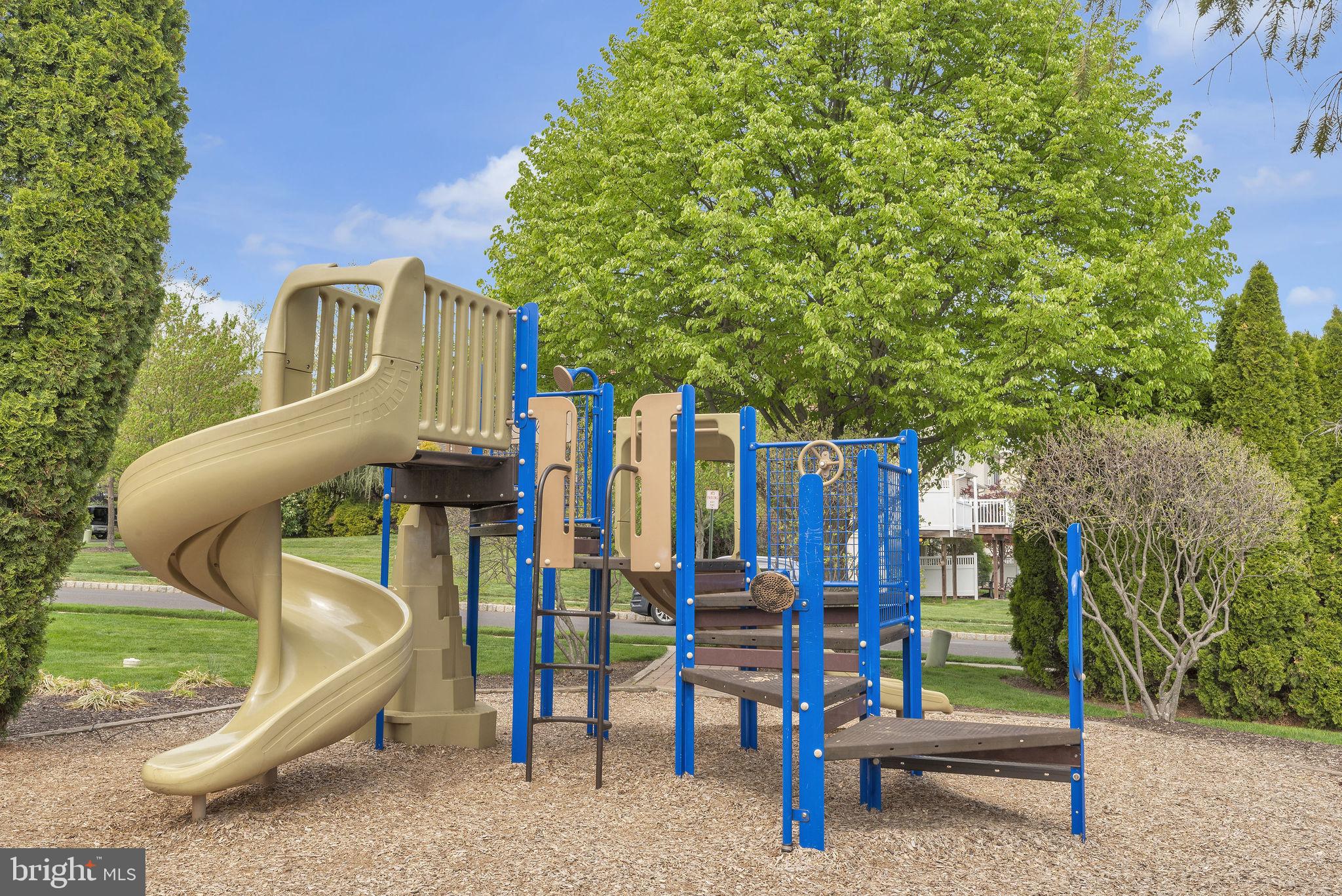 ARBOR POINT - Residential