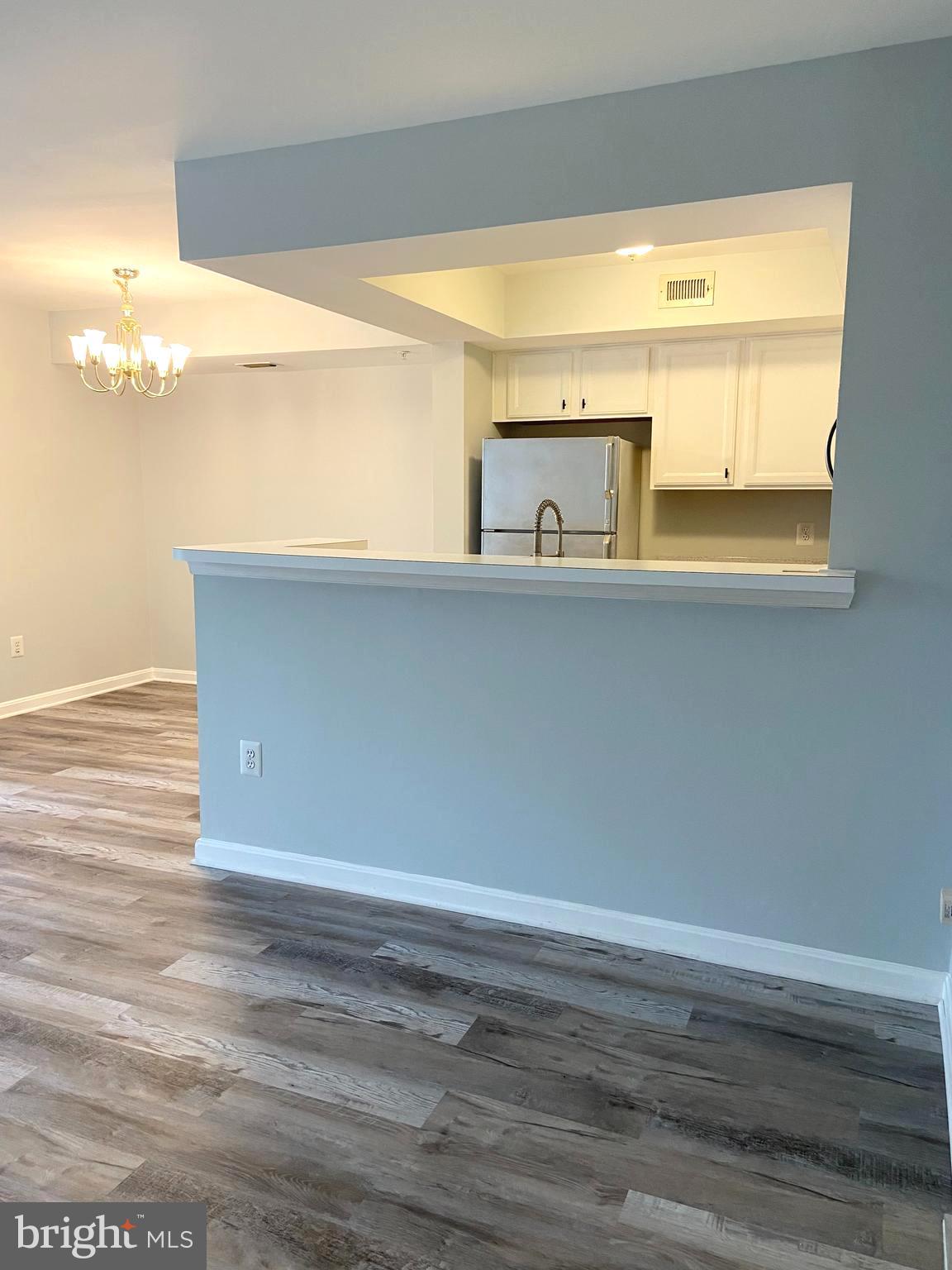 KINGS COUNCIL CONDO - Residential