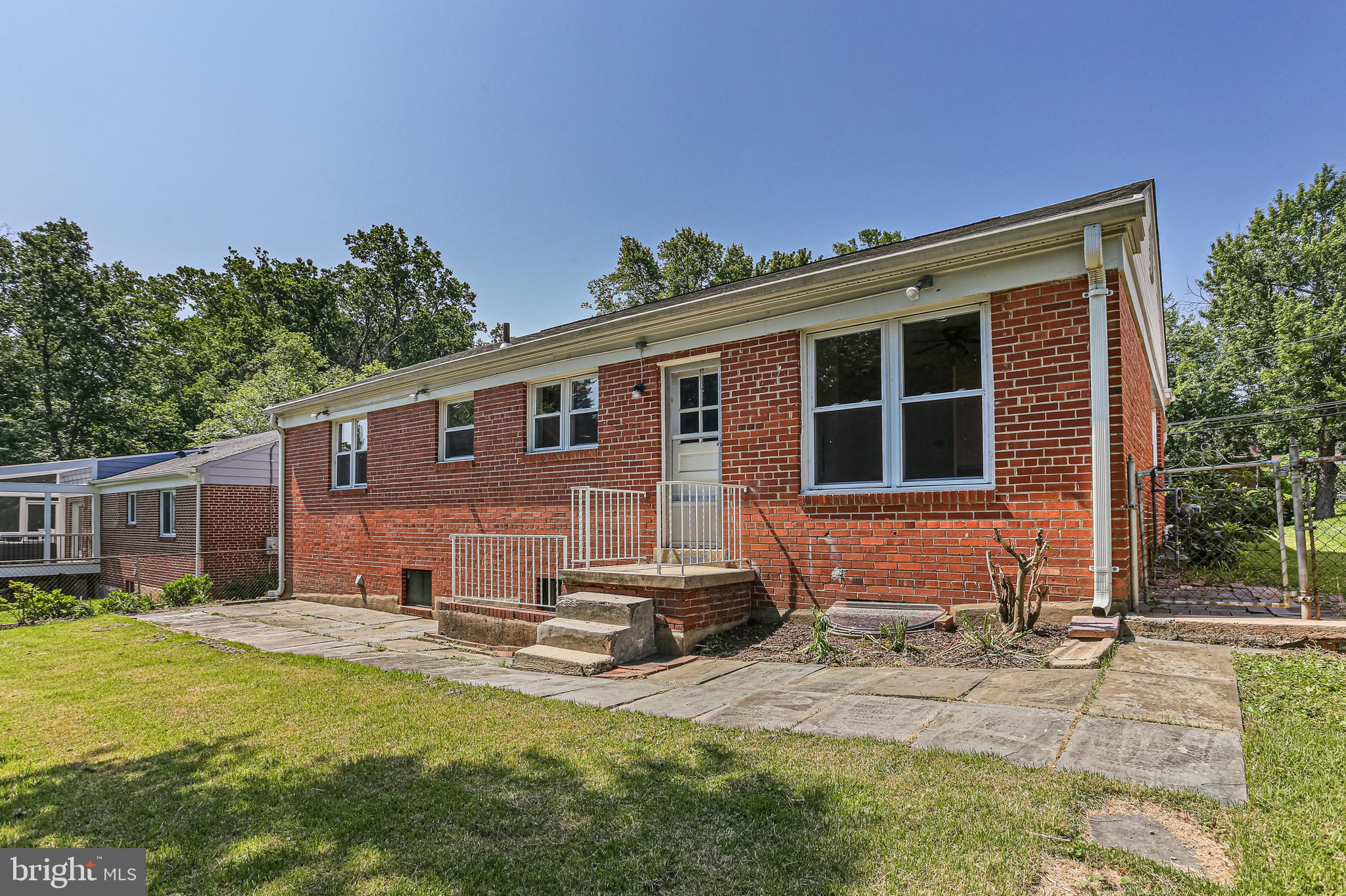 WOODSIDE PARK - Residential