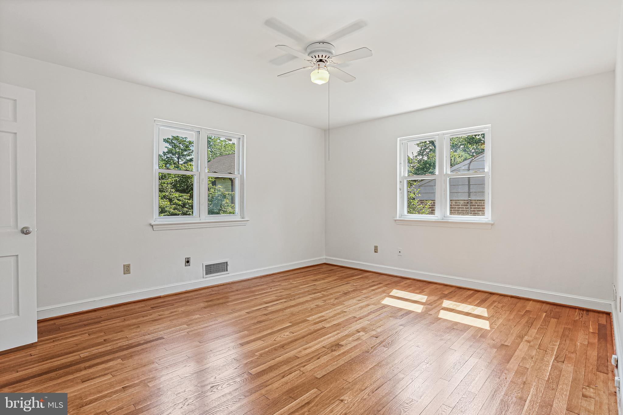 WOODSIDE PARK - Residential