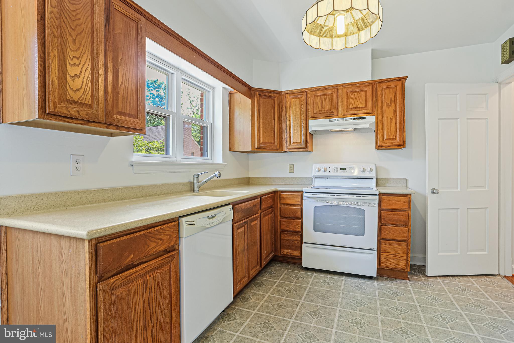 WOODSIDE PARK - Residential