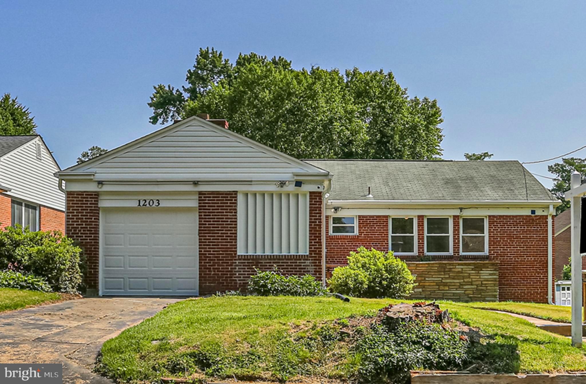 WOODSIDE PARK - Residential