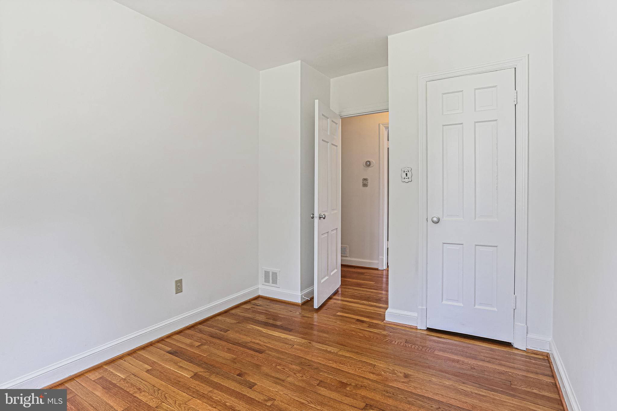 WOODSIDE PARK - Residential