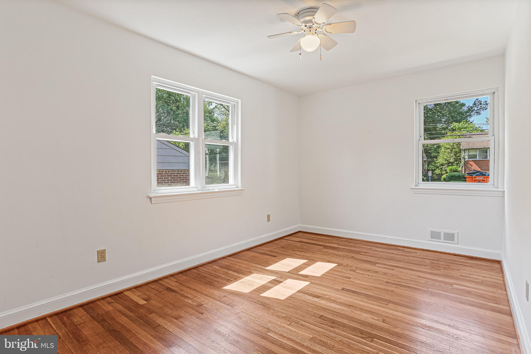 WOODSIDE PARK - Residential